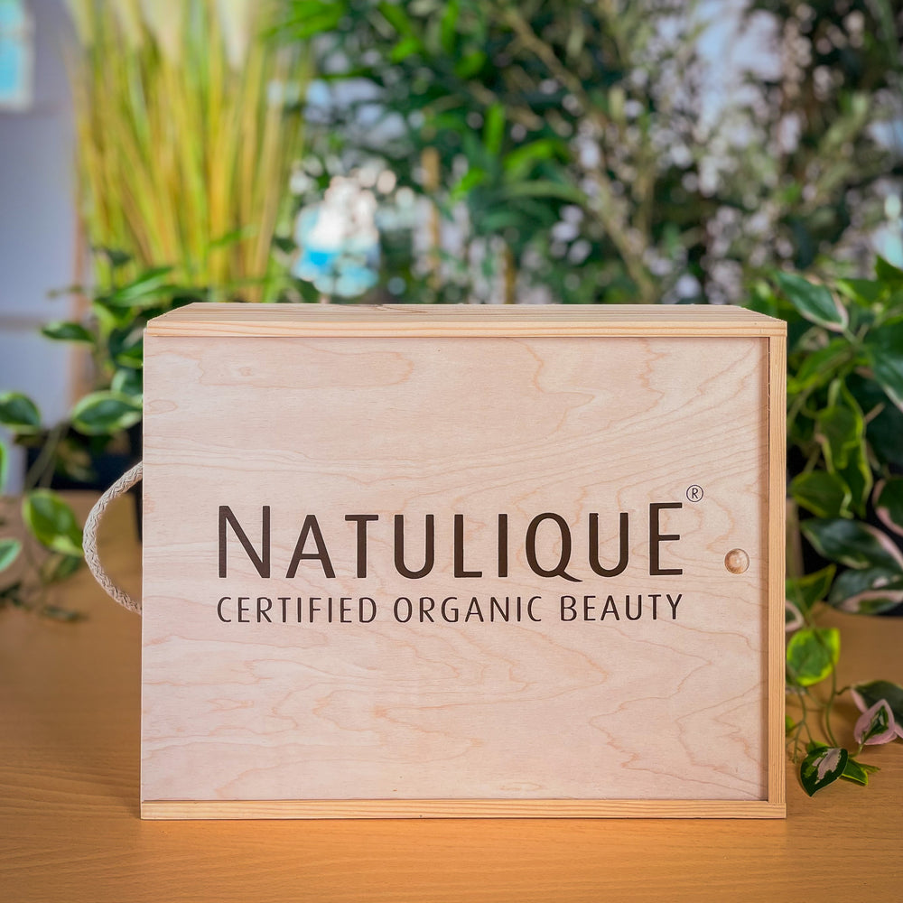 Natulique Wooden Box With Logo